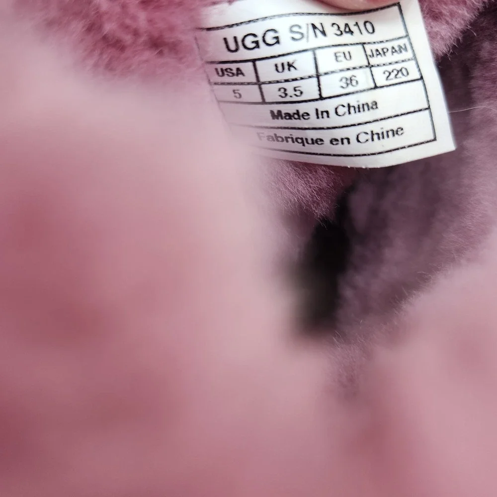 UGG Australia Classic Short Raspberry Suede Leather Boots‎ Womens Size 5 Ribbon